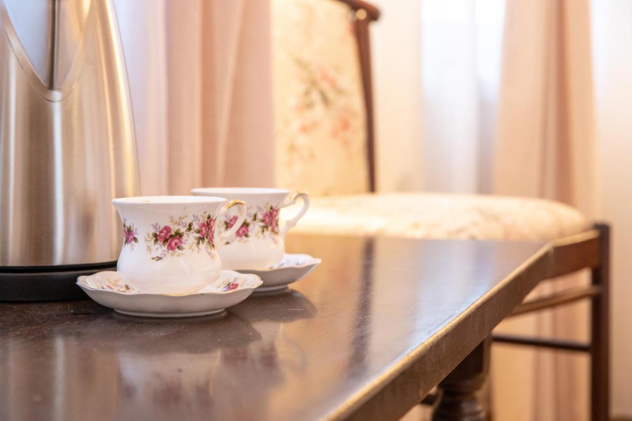 Seven Cafe & Hotel 波格拉德茨 外观 照片